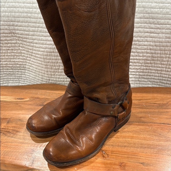 FRYE Phillip Harness Brown Cognac Leather Boots sz 7.5 - Picture 1 of 7